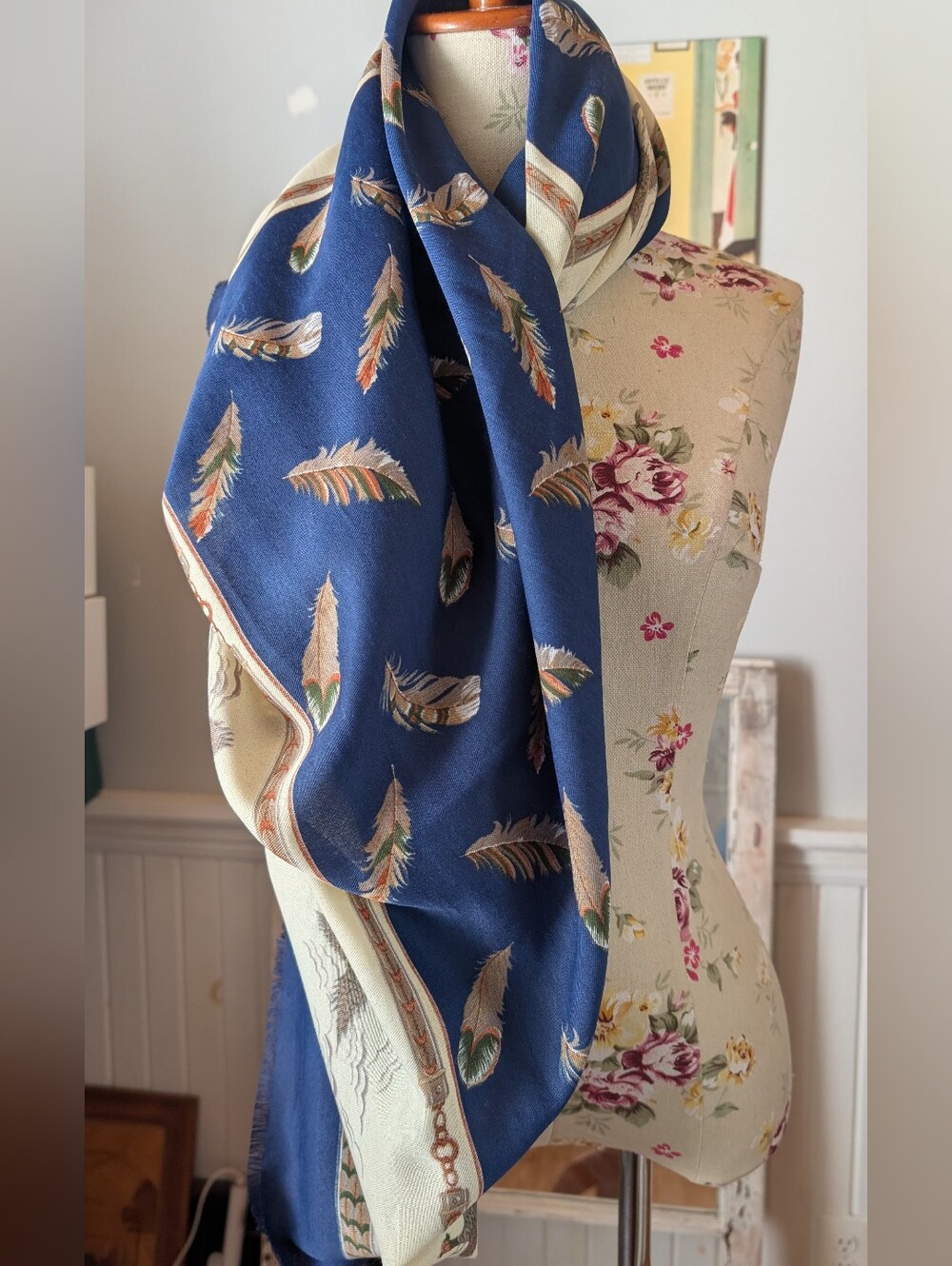 Gina Ruccini Scarf - Picture 3 of 9